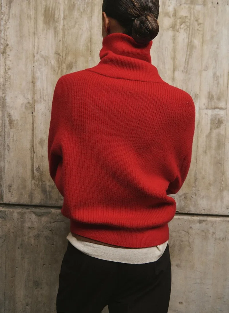 MANGO Sweater with contrasting zip collar